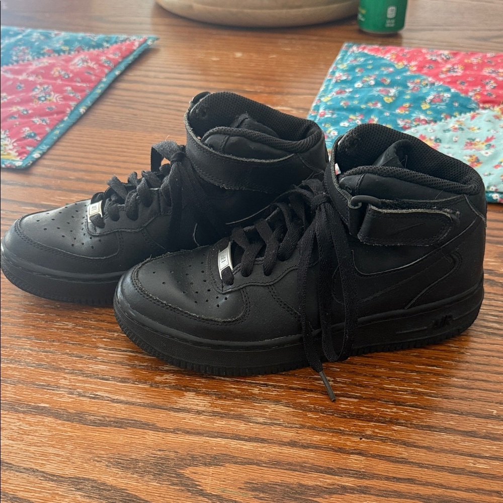 Kids Nike Air AF1 Black 4.5y